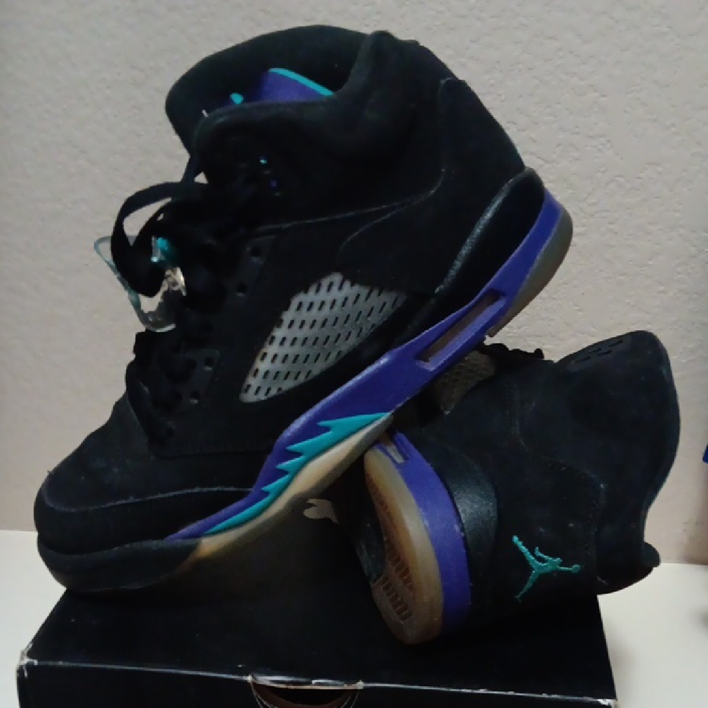 Jordan Retro 5 Gradeschool "Black Grapes"